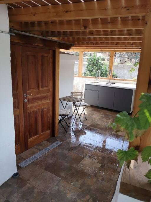 Souterrain Fuer Max 2 P., Bad, Aussenkueche, Garten Guimar Ngoại thất bức ảnh